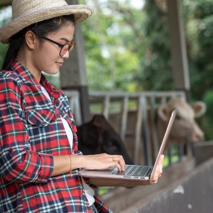 The Impact of Online Learning on Agriculture
